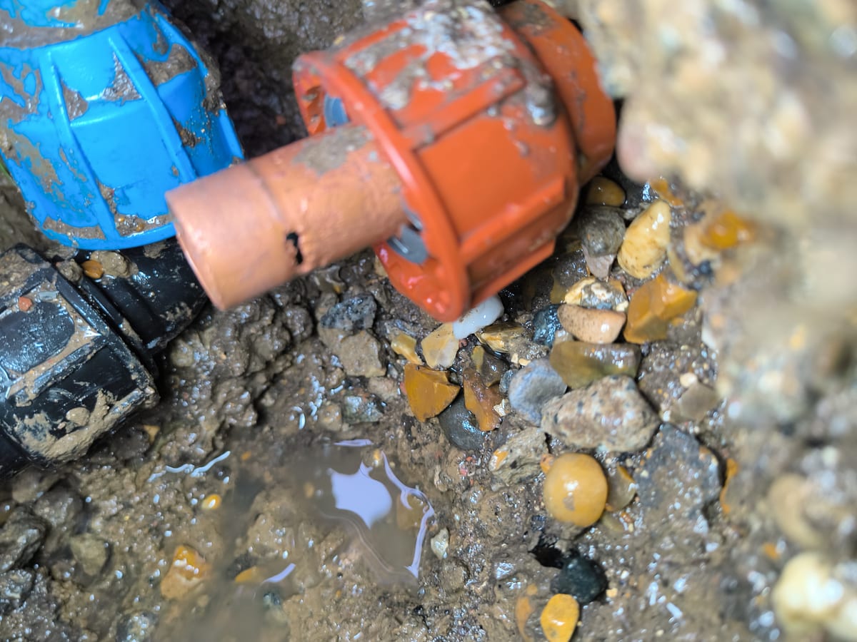 Underground pipe repair